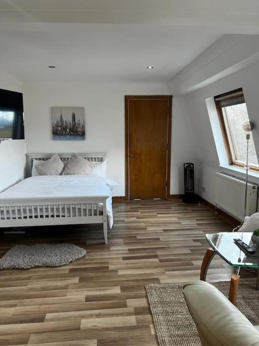 Quirky Studio Flat Selfcontained 런던 외부 사진